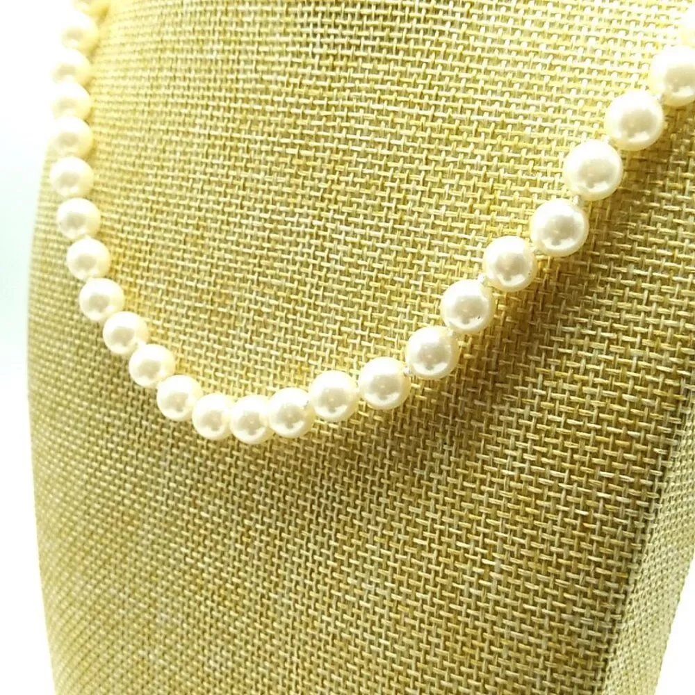 Single Strand Faux Pearl Bib Necklace 22